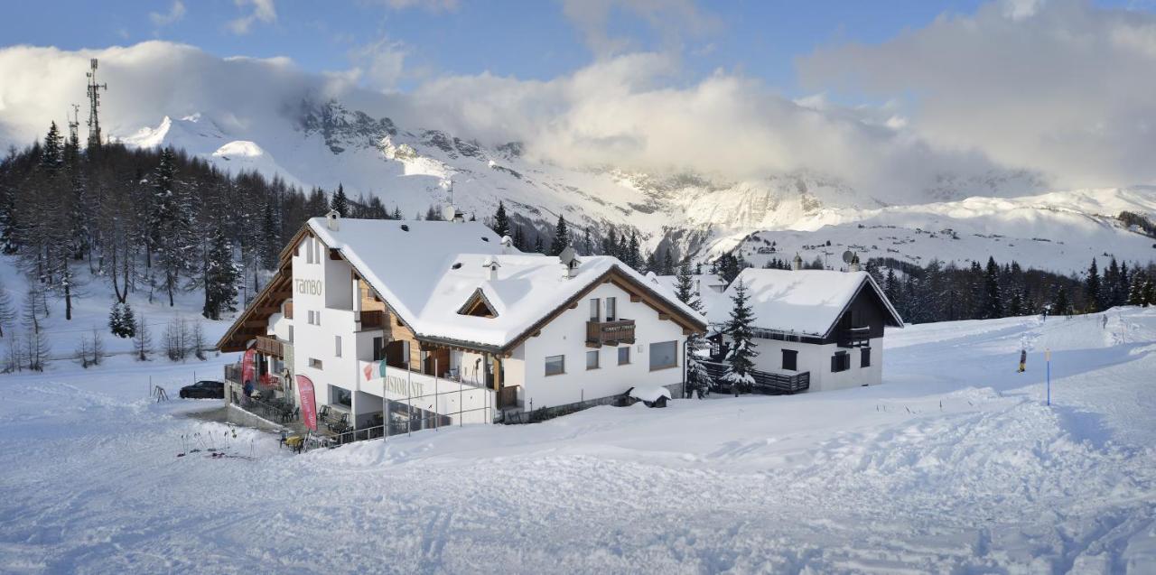 Hotel Tambo Campodolcino Buitenkant foto