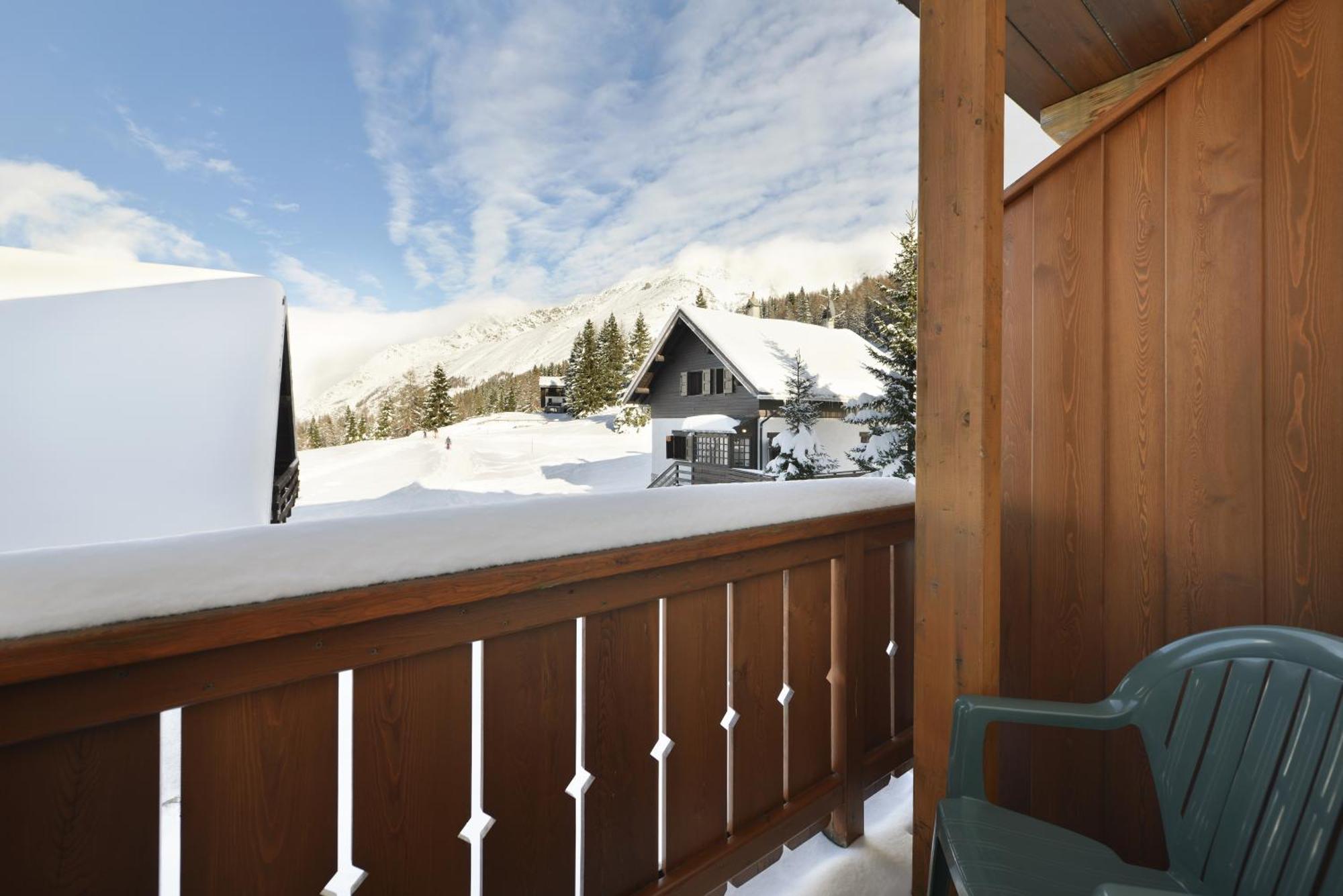 Hotel Tambo Campodolcino Buitenkant foto